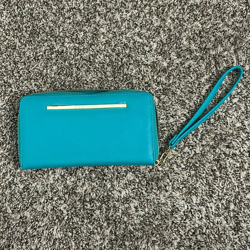 Steve Madden NWOT wallet wristlet
